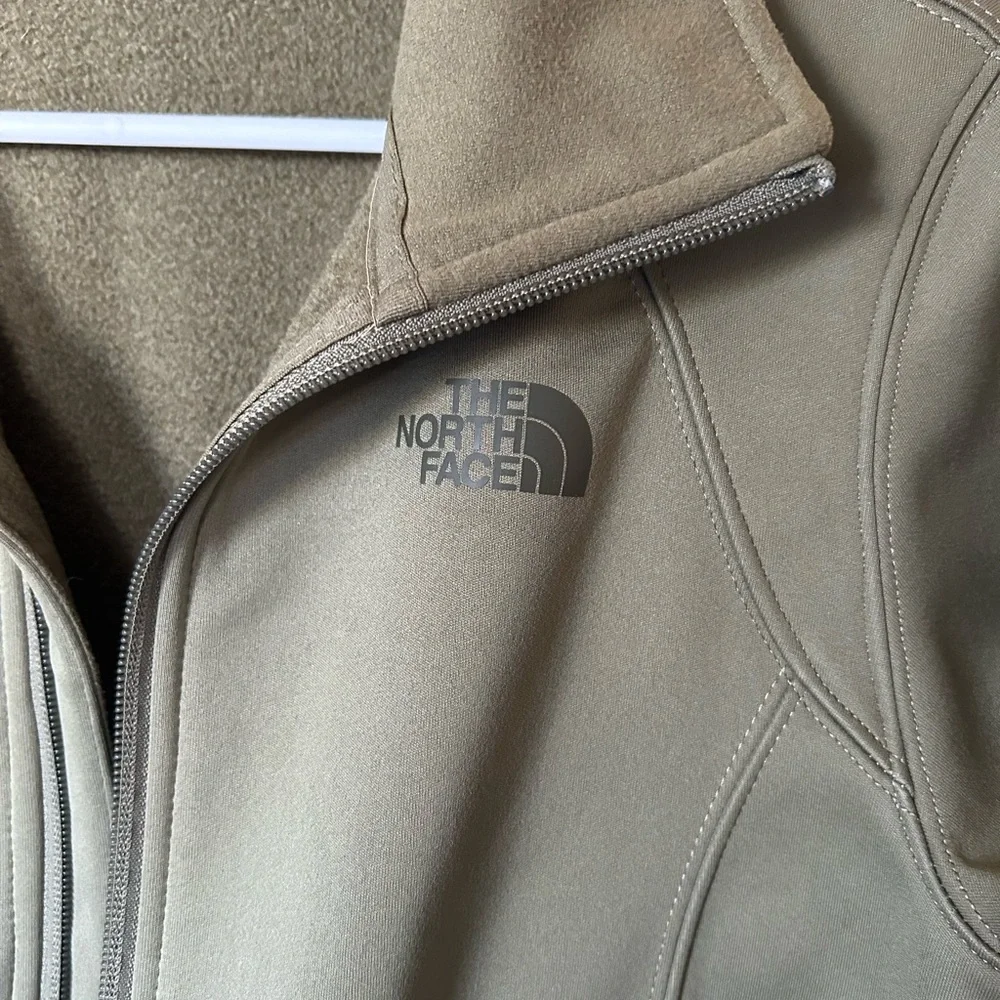 The North Face Jacket XS - EUC see note - Picture 3 of 16